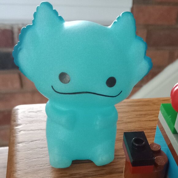 Small Toy Assortment - Picture 3 of 8